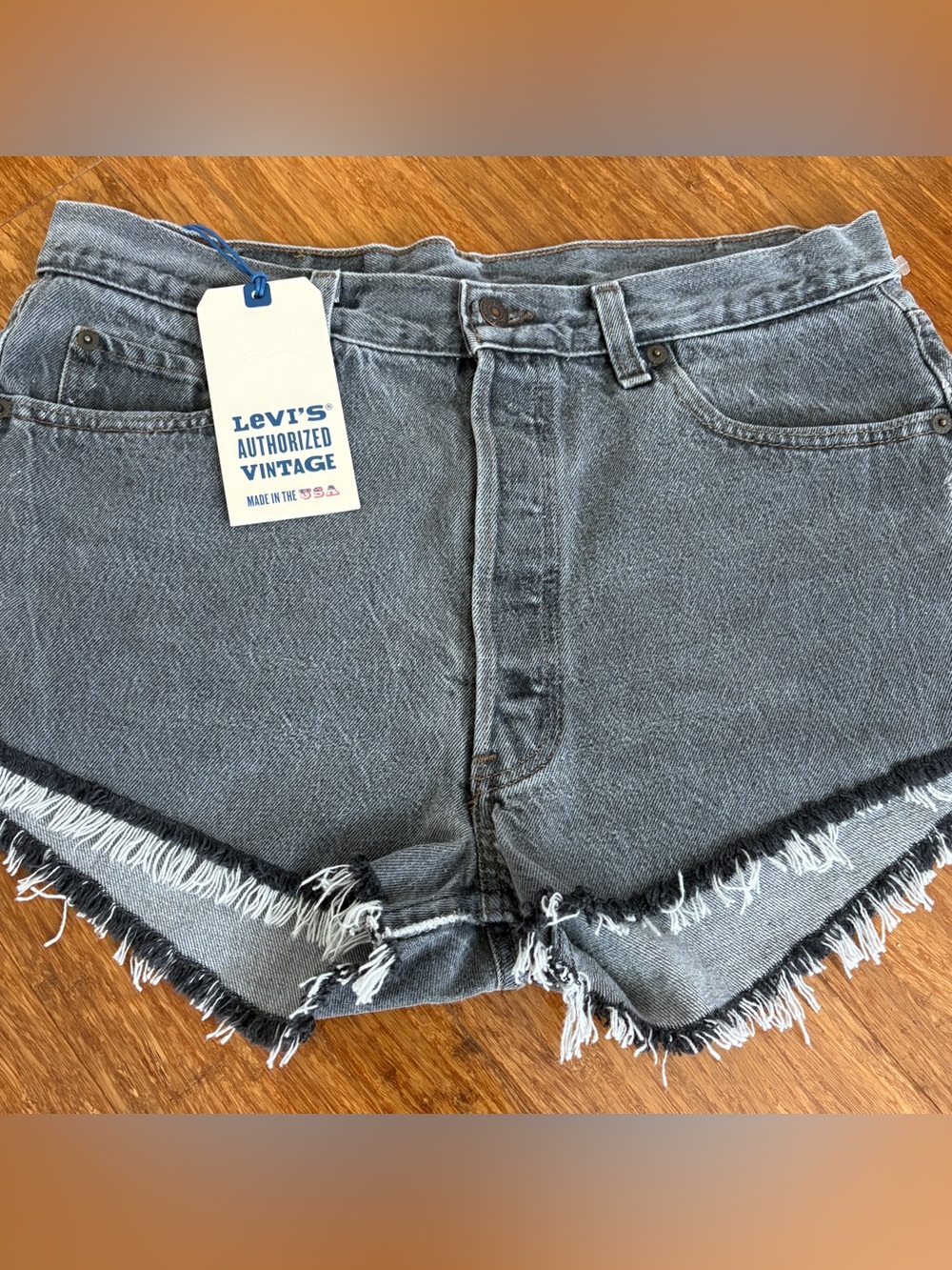 Levi's 501 Authorized Vintage Shorts Women's Grayish Black Denim Cutoffs 33W - Picture 3 of 13